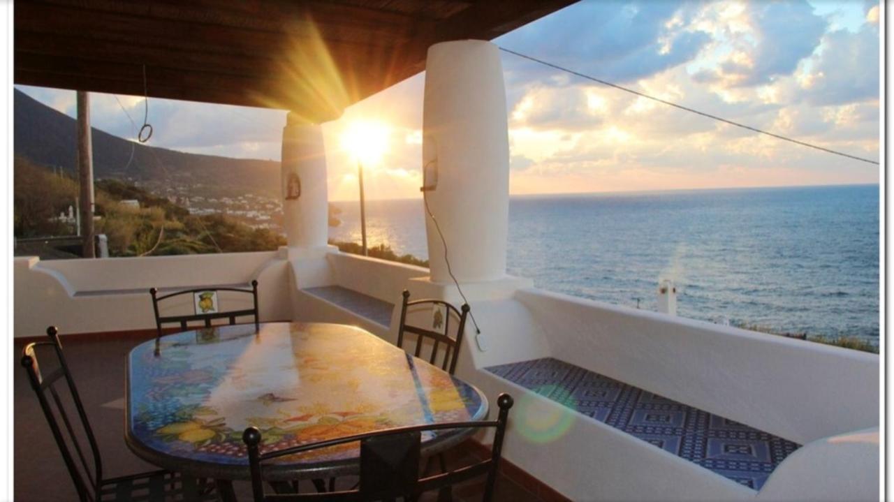 2 Bedrooms House With Sea View Enclosed Garden And Wifi At
